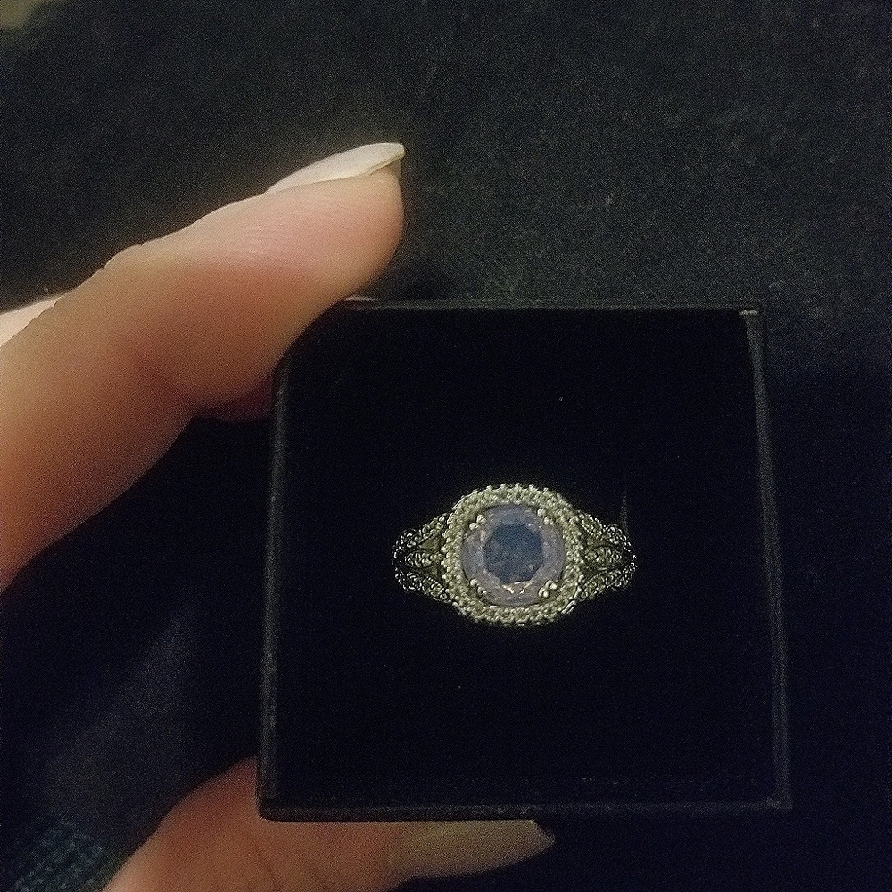 Ring bomb ring